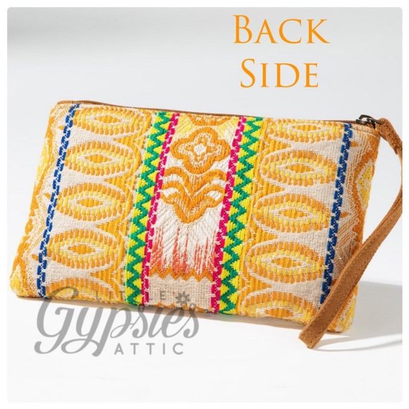 Yuna Handmade Ethnic Pattern Clutch from Ruggine - Picture 4 of 7
